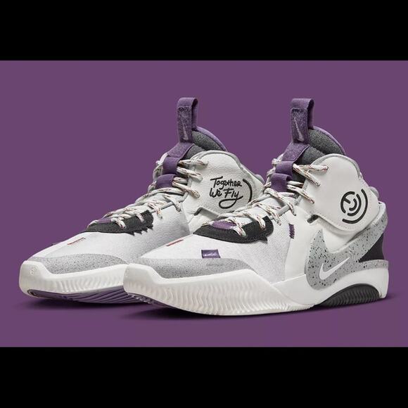 新品】NIKE/AIR DELDON Together We Fly 26.5 Elena Delle Donne 新品】NIKE/AIR DELDON Together We Fly 26.5 Elena Delle Donne